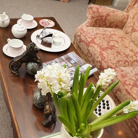 The Brown Hen Guest Bandon