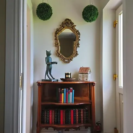 The Brown Hen Guest לינה וארוחת בוקר